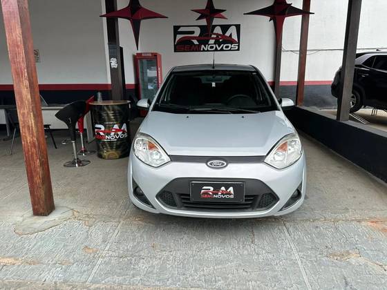 FORD FIESTA 1.6 MPI CLASS HATCH 8V FLEX 4P MANUAL